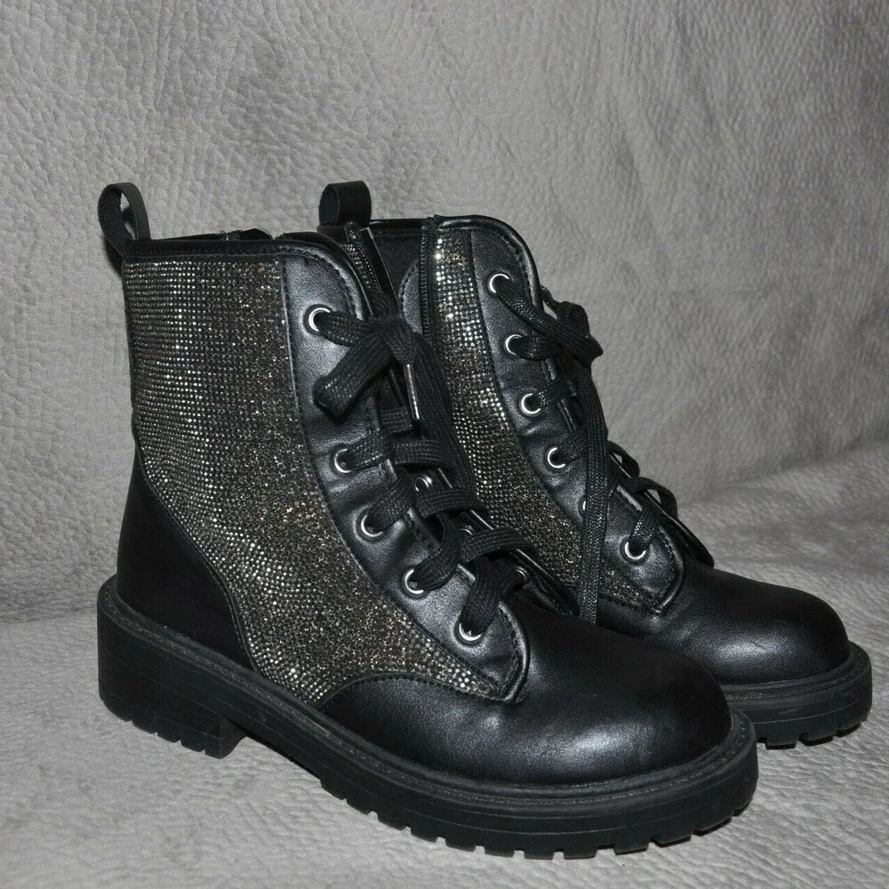 AMAZING Madden Girl, Black Ankle Boots - Size: Women's 7m [SHOE 21]